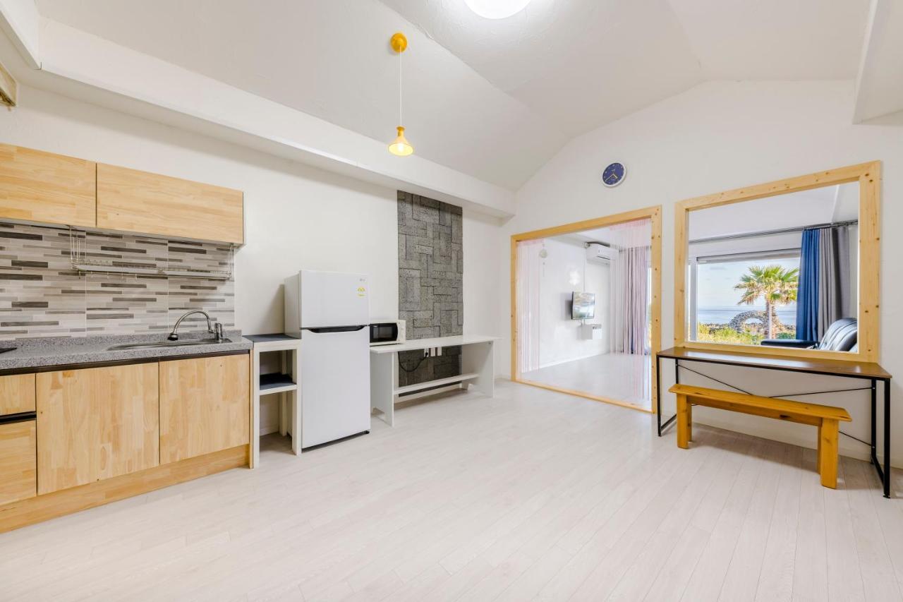 Jeju Turning Point Pension Seogwipo Exterior foto